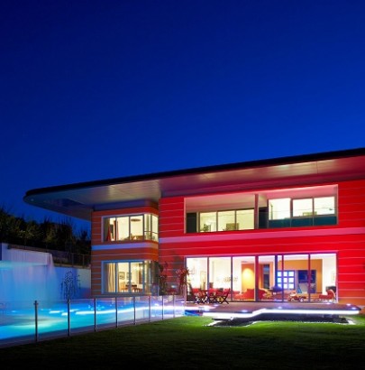 Orange decorations: be part of the trend