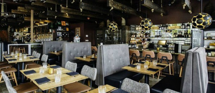 modern-home-decor-Delightfull-lamps-at-The-Carlile-restaurant-layout