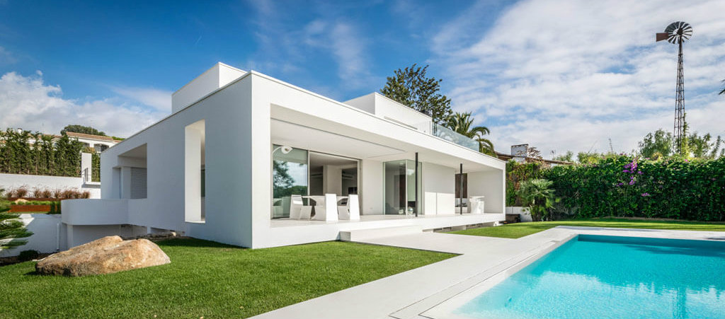 Grandma's house is now a modern luxurious home near Barcelona