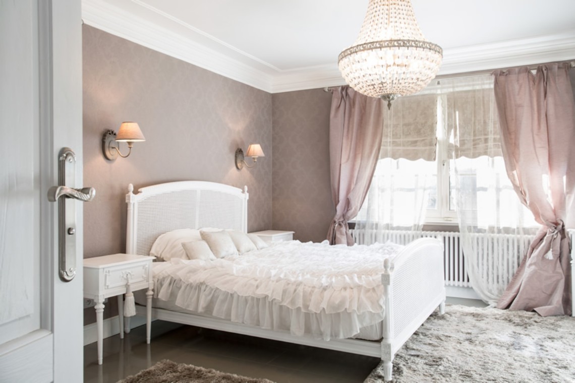 How To Create A Bedroom That Inspires Romance