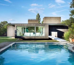 Around the World: Find This Amazing House in England
