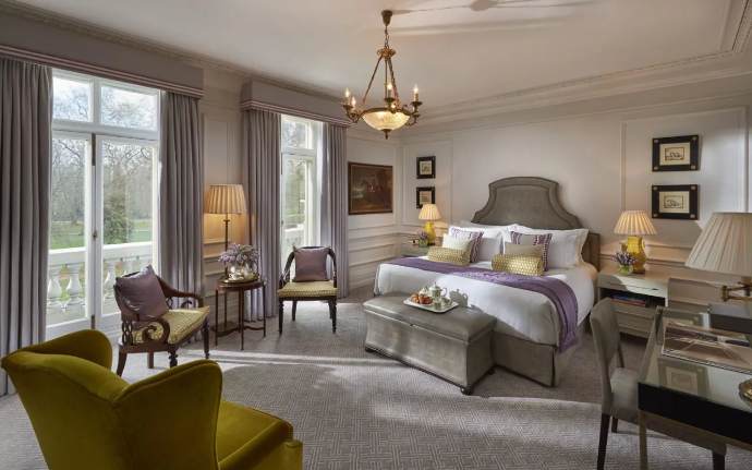 10 Luxury Hotels In London You Shouldn’t Miss
